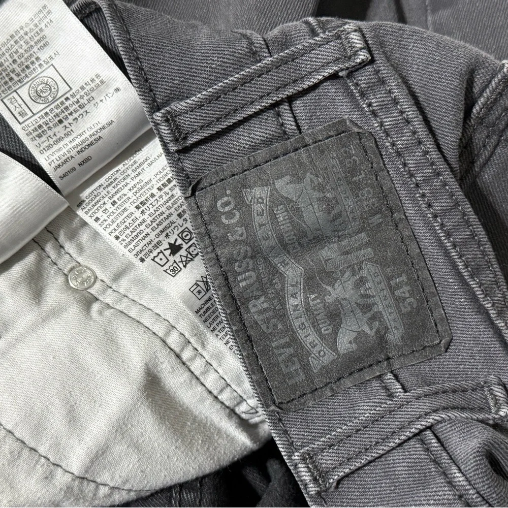 Levis Jeans Mens 37x29 Gray 541 Athletic Tapered‎ Mid Rise Stretch Dark Wash